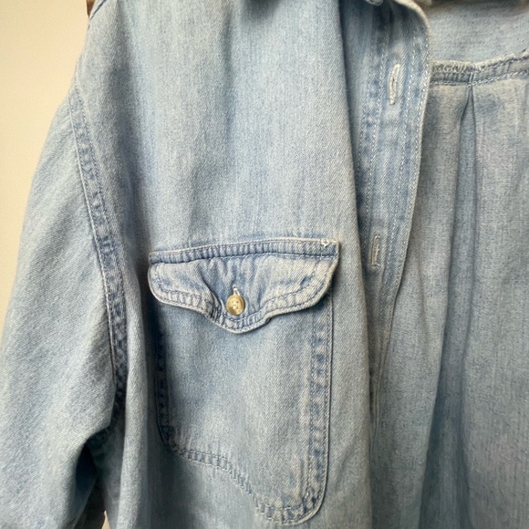 Short Sleeve Button-down Denim Shirt | Women’s Medium - Picture 5 of 5